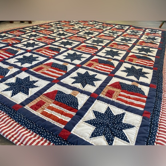 Americana Stars & Stripes Handmade 74”/84” Quilt 🇺🇸 Wall Hanging! - Picture 3 of 8